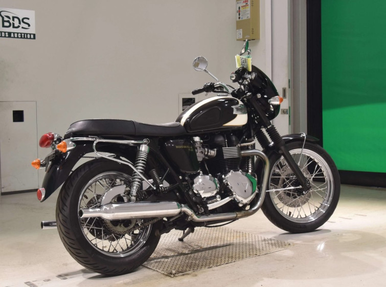 Мотоцикл Triumph BONNEVILLE T100 с пробегом 75894 km