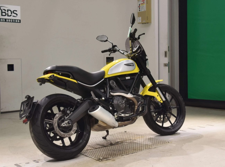 Мотоцикл Ducati SCRAMBLER 803 ICON з пробігом 10695 km