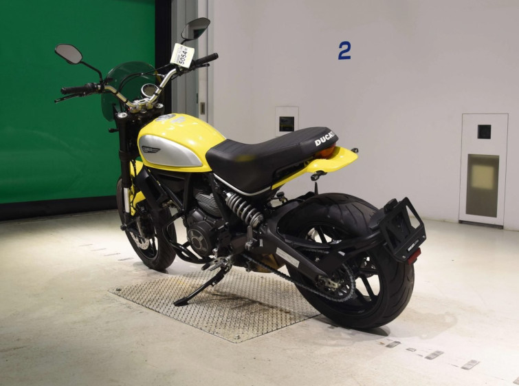 Мотоцикл Ducati SCRAMBLER 803 ICON з пробігом 10695 km