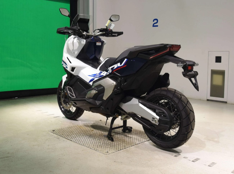 Мотоцикл Honda X-ADV750 с пробегом 433 km