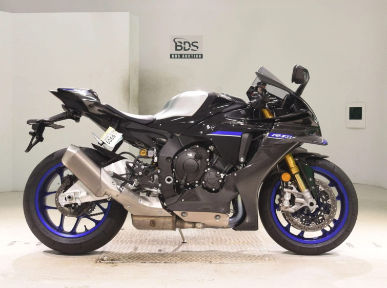 Мотоцикл Yamaha YZF-R1M з пробігом 402 km