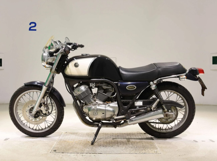 Мотоцикл Yamaha SRV250S з пробігом 5895 km