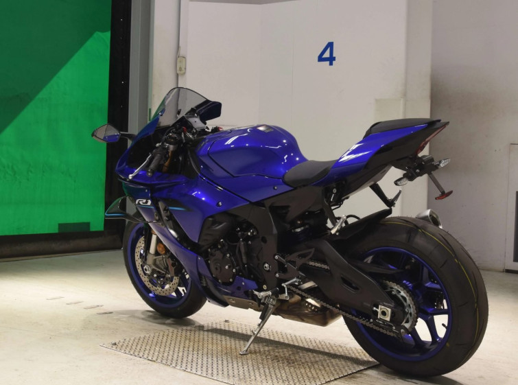 Мотоцикл Yamaha YZF-R1 з пробігом 334 km