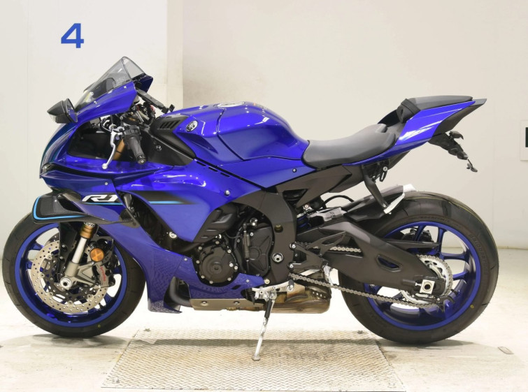Мотоцикл Yamaha YZF-R1 з пробігом 334 km