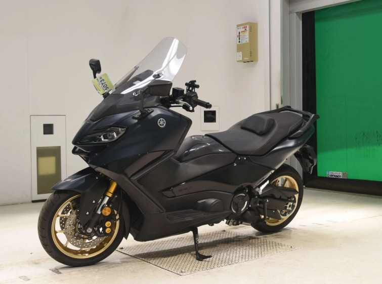 Мотоцикл Yamaha T-MAX560 с пробегом 13298 km