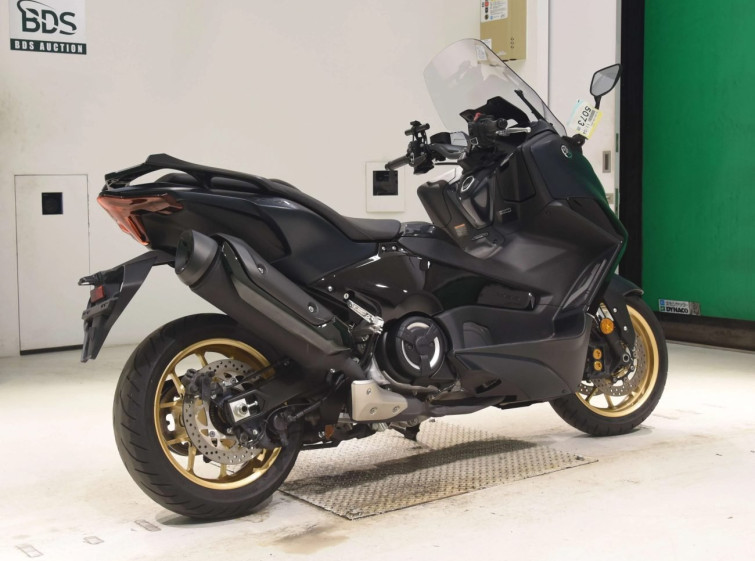 Мотоцикл Yamaha T-MAX560 с пробегом 13298 km
