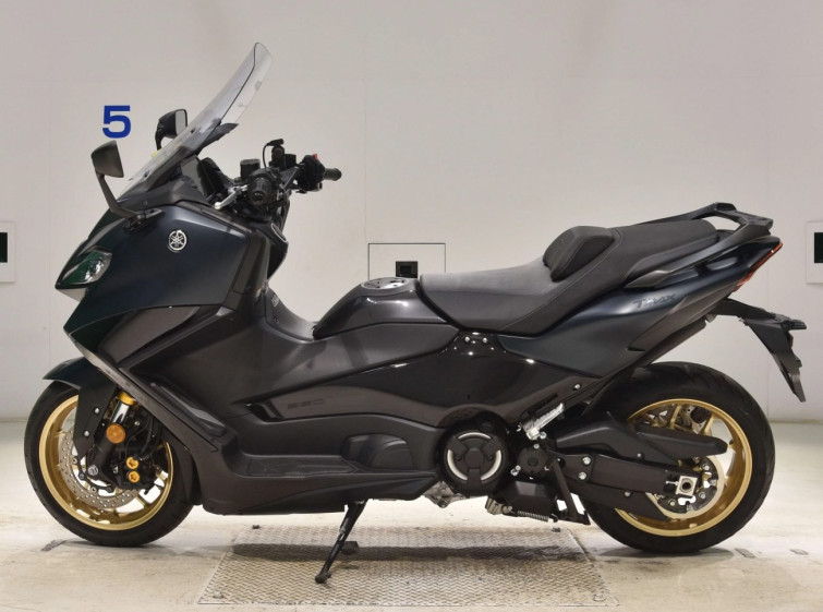 Мотоцикл Yamaha T-MAX560 с пробегом 13298 km