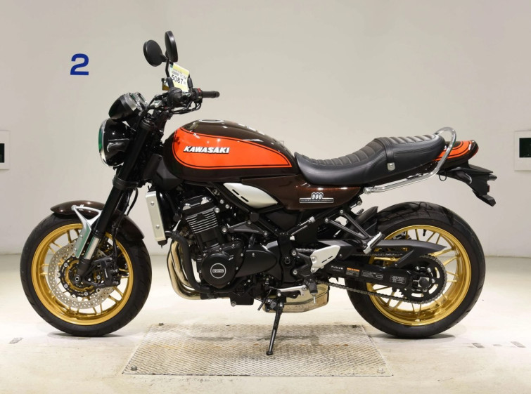 Мотоцикл Kawasaki Z900RS з пробігом 191 km
