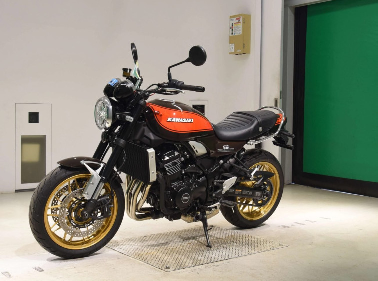 Мотоцикл Kawasaki Z900RS з пробігом 191 km