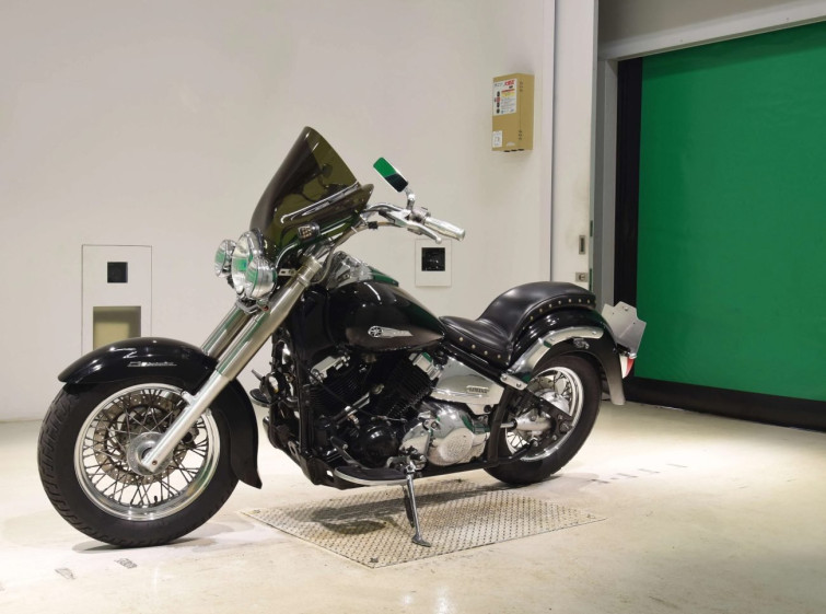 Мотоцикл Yamaha DRAGSTAR XVS400 CLASSIC з пробігом 15949 km