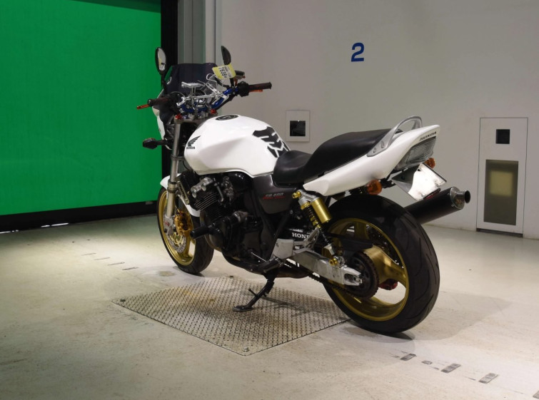 Мотоцикл Honda CB400SFV з пробігом 1895 km