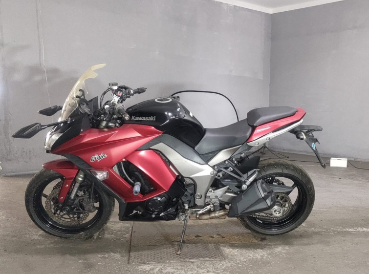 Мотоцикл Kawasaki NINJA1000 з пробігом 38337 km