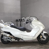 Мотоцикл Yamaha MAJESTY250