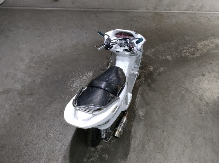 Мотоцикл Yamaha MAJESTY250
