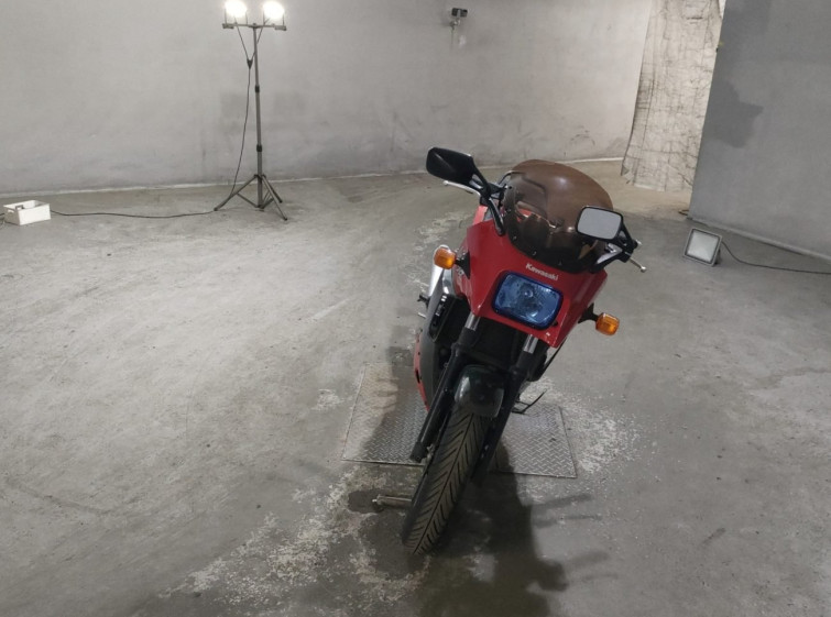 Мотоцикл Kawasaki GPZ900R з пробігом 30945 km