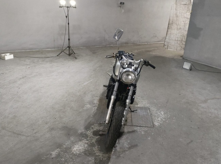 Мотоцикл Yamaha XJR400