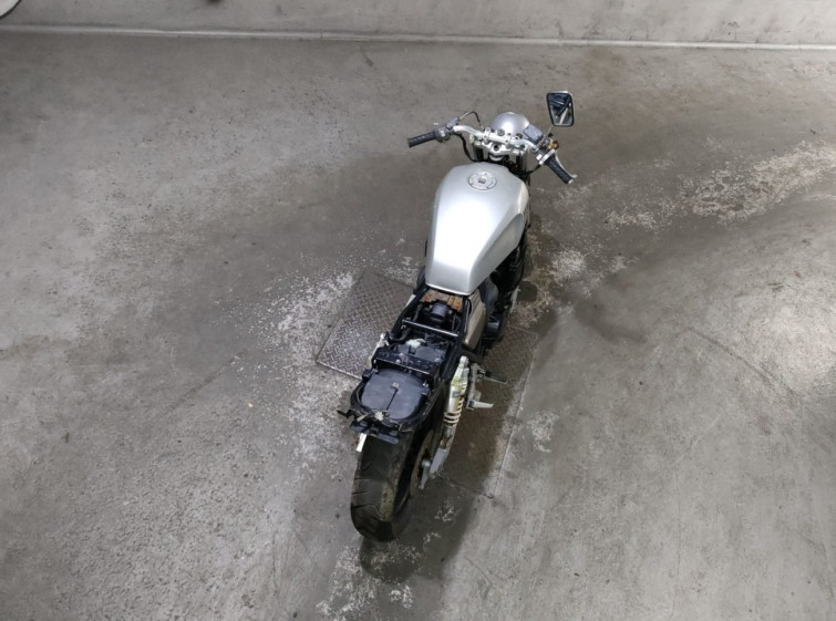 Мотоцикл Yamaha XJR400