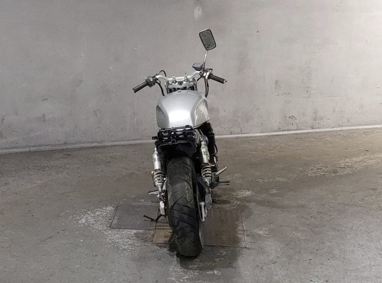 Мотоцикл Yamaha XJR400