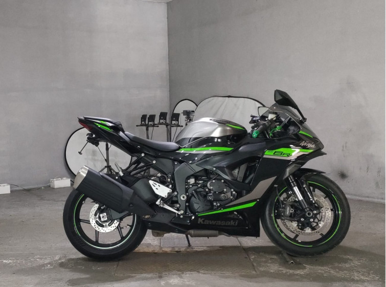 Мотоцикл Kawasaki ZX-6R с пробегом 12029 km