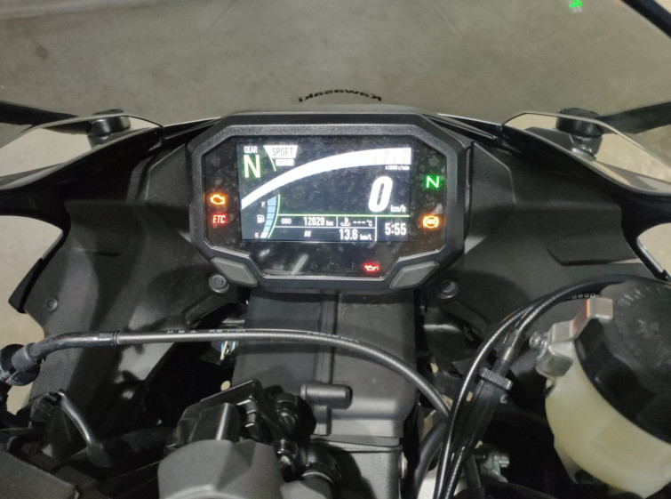 Мотоцикл Kawasaki ZX-6R с пробегом 12029 km