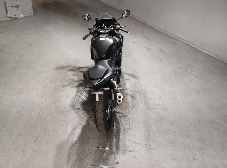 Мотоцикл Honda CBR400R з пробігом 9915 km