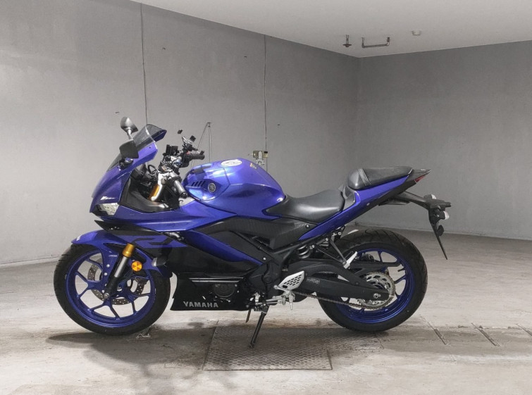 Мотоцикл Yamaha YZF-R25 с пробегом 1024 km