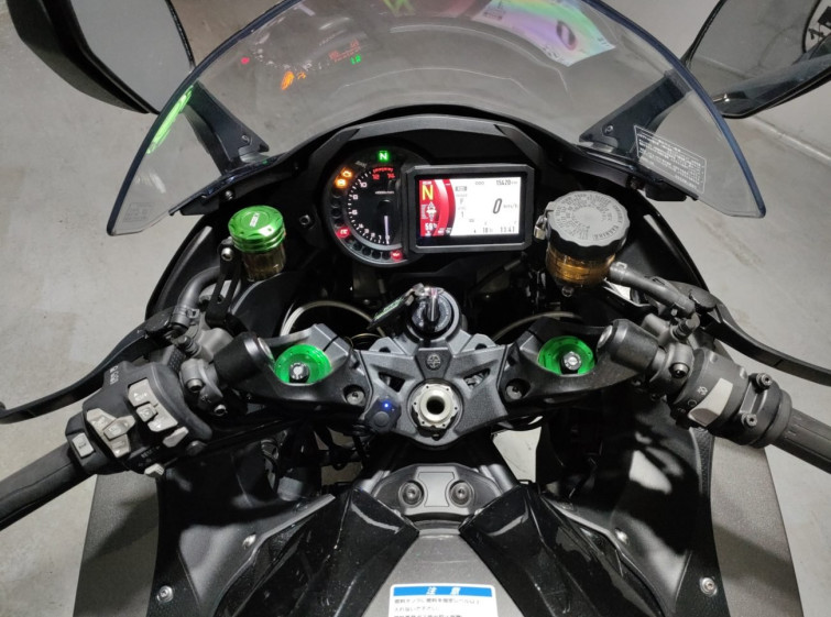 Мотоцикл Kawasaki NINJA H2 SX SE с пробегом 15420 km
