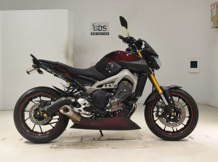 Мотоцикл Yamaha MT-09