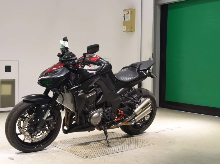 Мотоцикл Kawasaki Z1000 з пробігом 12397 km