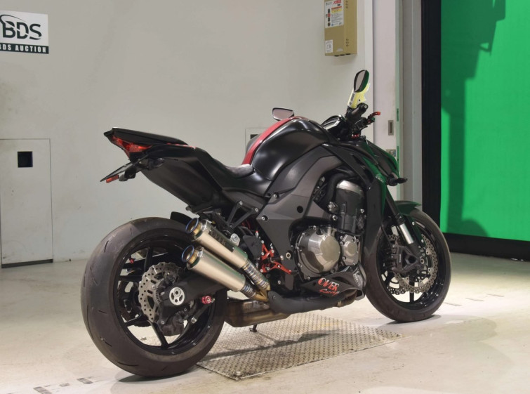 Мотоцикл Kawasaki Z1000 з пробігом 12397 km