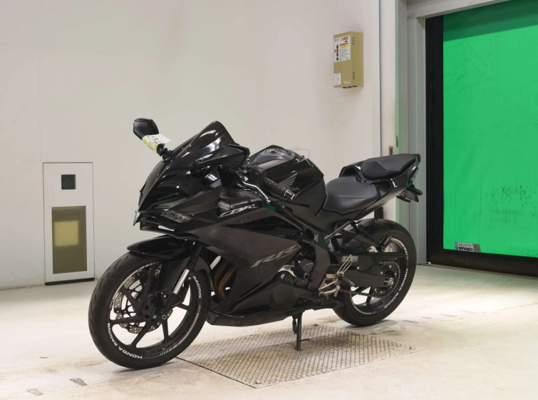 Мотоцикл Honda CBR250RRA з пробігом 9730 km