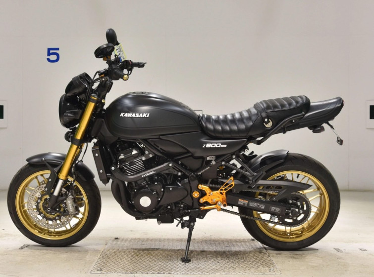 Мотоцикл Kawasaki Z900RS з пробігом 1842 km