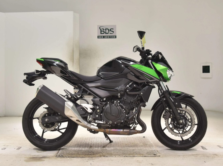 Мотоцикл Kawasaki Z400 з пробігом 28409 km