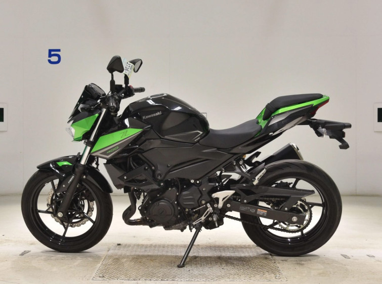 Мотоцикл Kawasaki Z400 з пробігом 28409 km