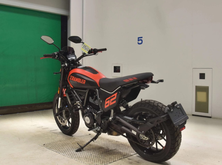 Мотоцикл Ducati SCRAMBLER 803 FULLTHROTTLE з пробігом 14143 km