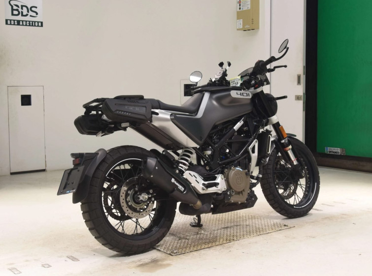 Мотоцикл Husqvarna SVARTPILEN 401 с пробегом 6849 km