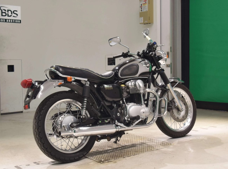 Мотоцикл Kawasaki W650 с пробегом 25501 km