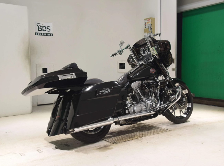 Мотоцикл HD SREET GLIDE FLHX1450 с пробегом 44006 km