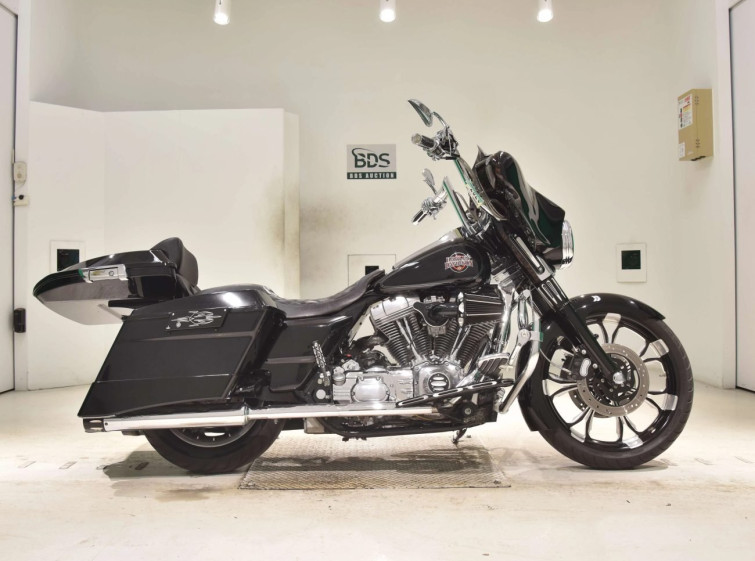Мотоцикл HD SREET GLIDE FLHX1450 с пробегом 44006 km