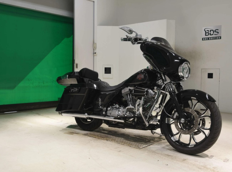 Мотоцикл HD SREET GLIDE FLHX1450 с пробегом 44006 km