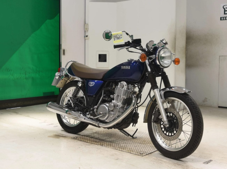 Мотоцикл Yamaha SR400 с пробегом 1931 km