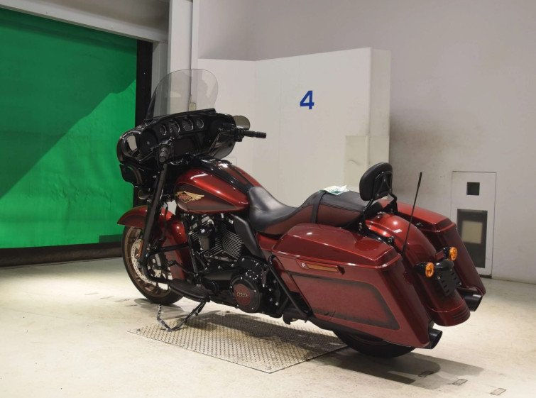 Мотоцикл HD STREET GLIDE FLHXS1870 с пробегом 1653 km