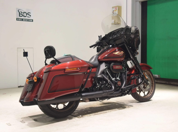 Мотоцикл HD STREET GLIDE FLHXS1870 с пробегом 1653 km