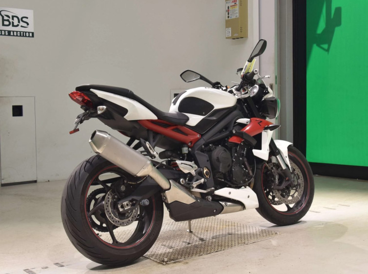 Мотоцикл Triumph STREET TRIPLE R з пробігом 32161 km