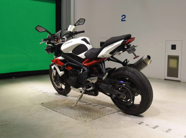 Мотоцикл Triumph STREET TRIPLE R з пробігом 32161 km