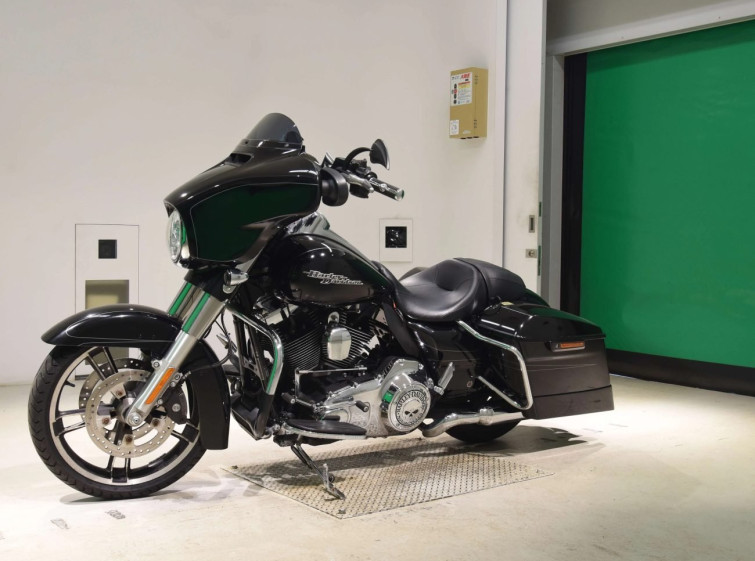 Мотоцикл HD SREET GLIDE FLHXS1690 з пробігом 27594 km