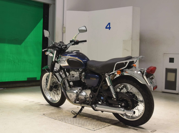 Мотоцикл Kawasaki W650 с пробегом 5879 km