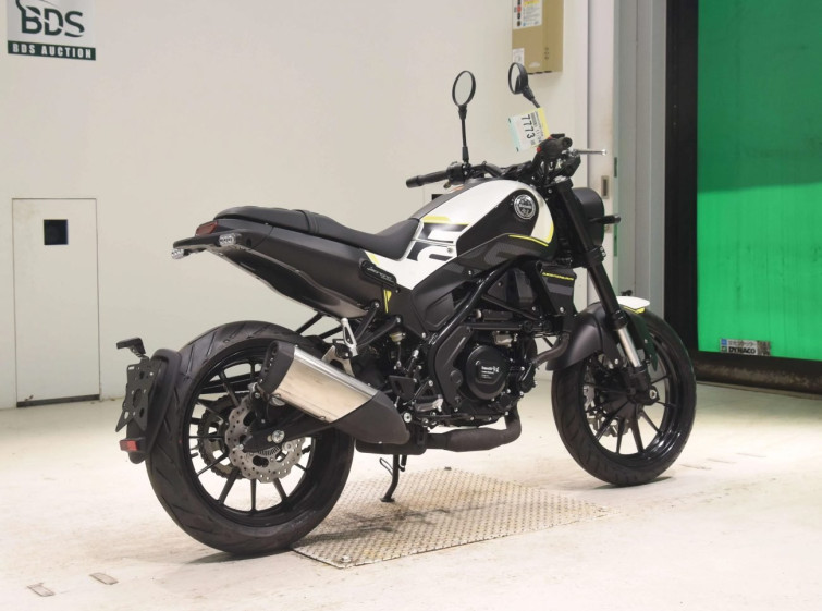 Мотоцикл Benelli LEONCINO 250