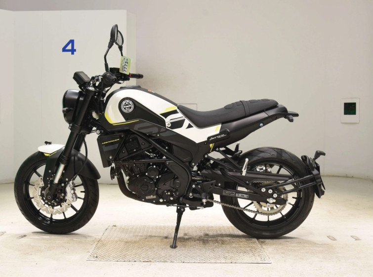 Мотоцикл Benelli LEONCINO 250