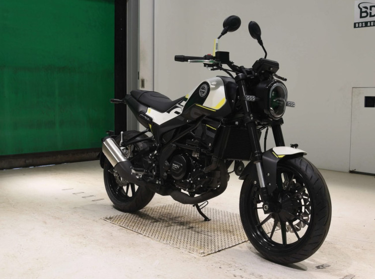 Мотоцикл Benelli LEONCINO 250